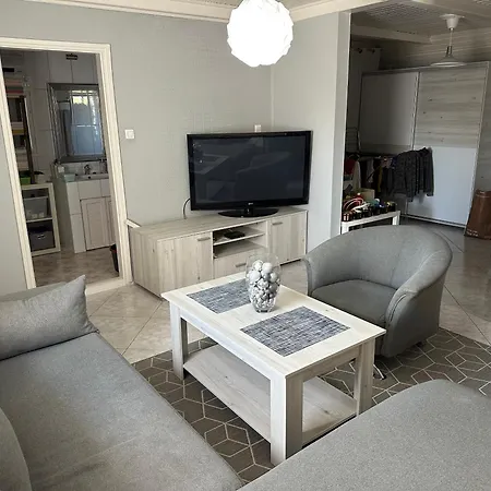 Apartment Bistro *